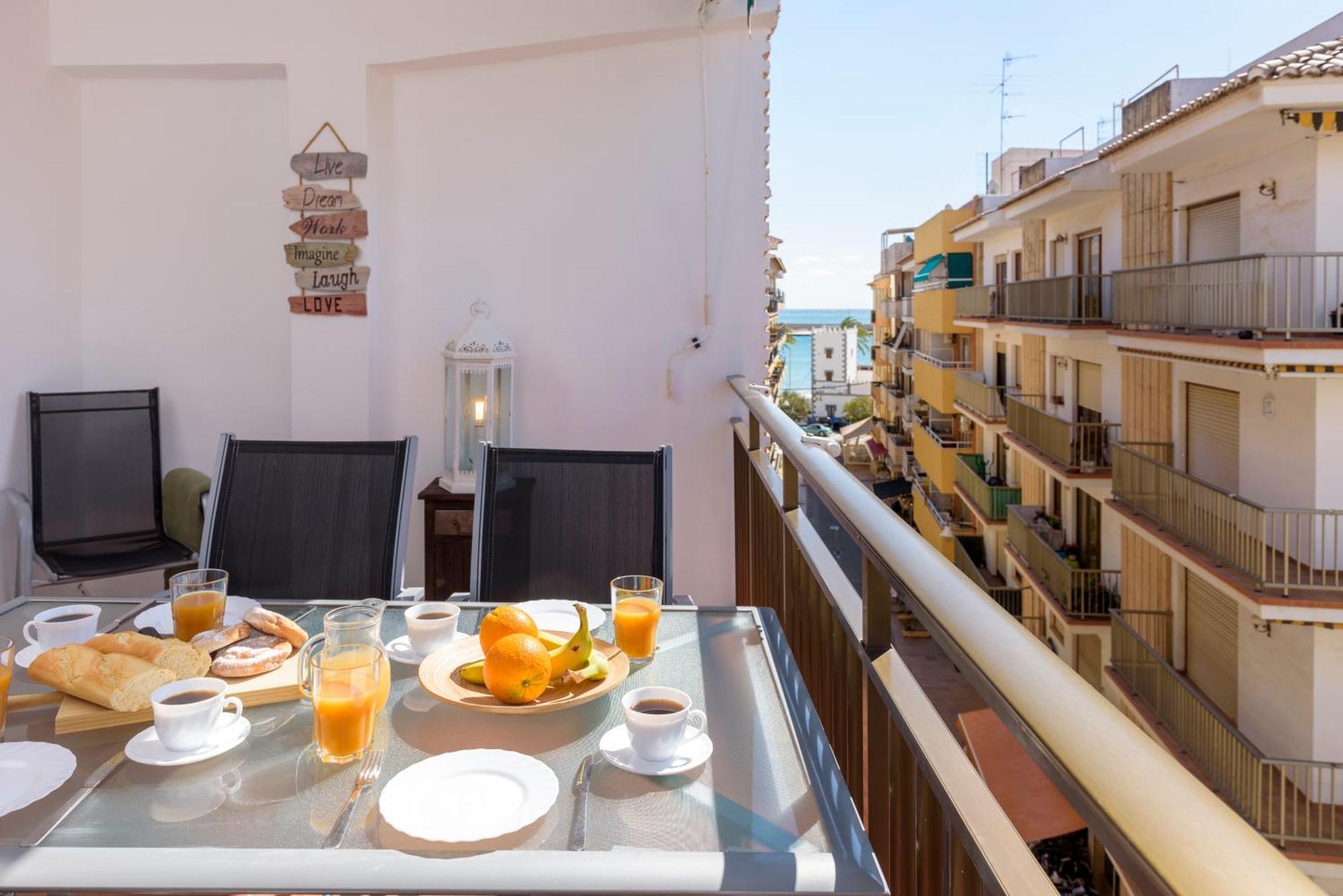 Port Perfection: Your Dream Apartment By The Beach Jávea Exterior foto