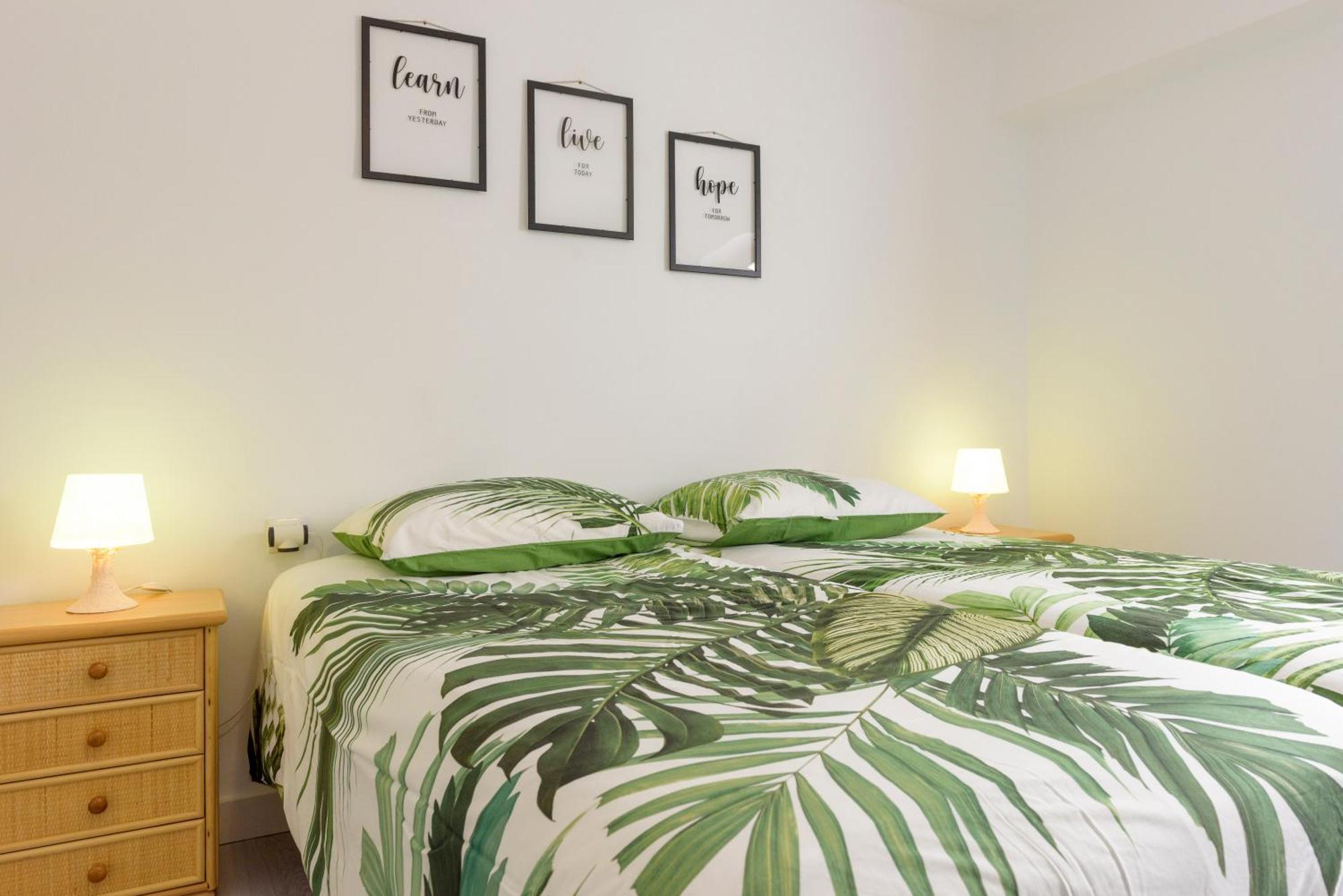 Port Perfection: Your Dream Apartment By The Beach Jávea Exterior foto