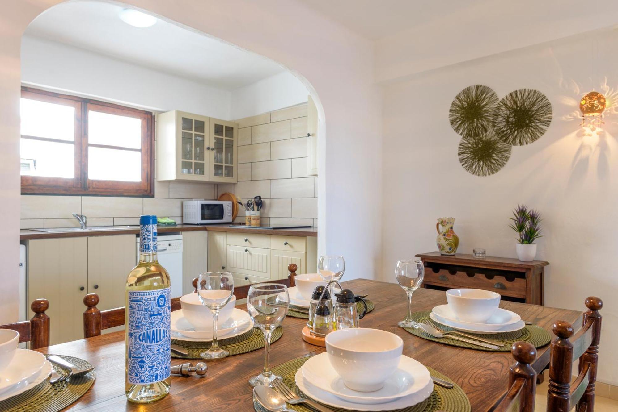 Port Perfection: Your Dream Apartment By The Beach Jávea Exterior foto
